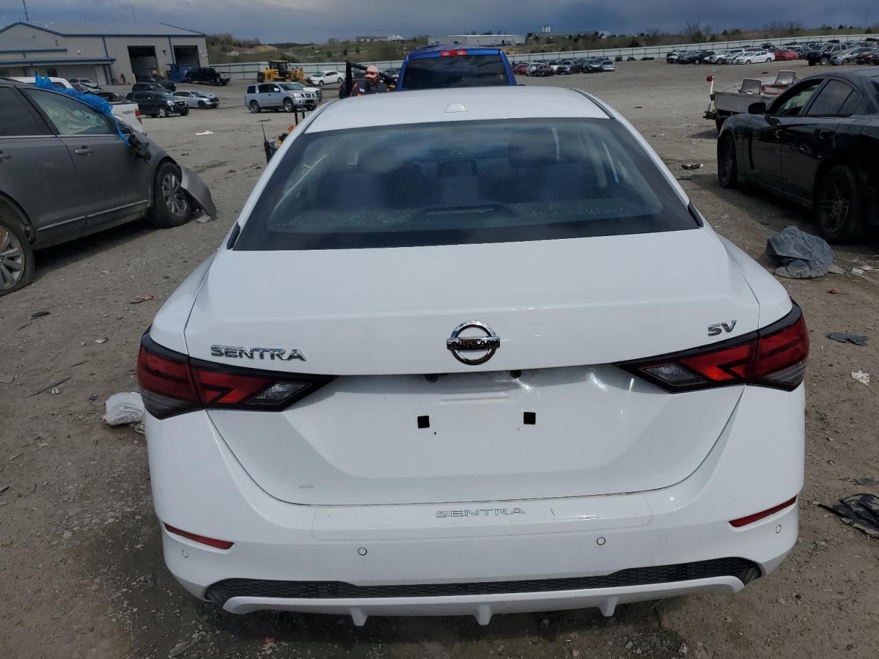 2020 NISSAN SENTRA SV - Фото 6