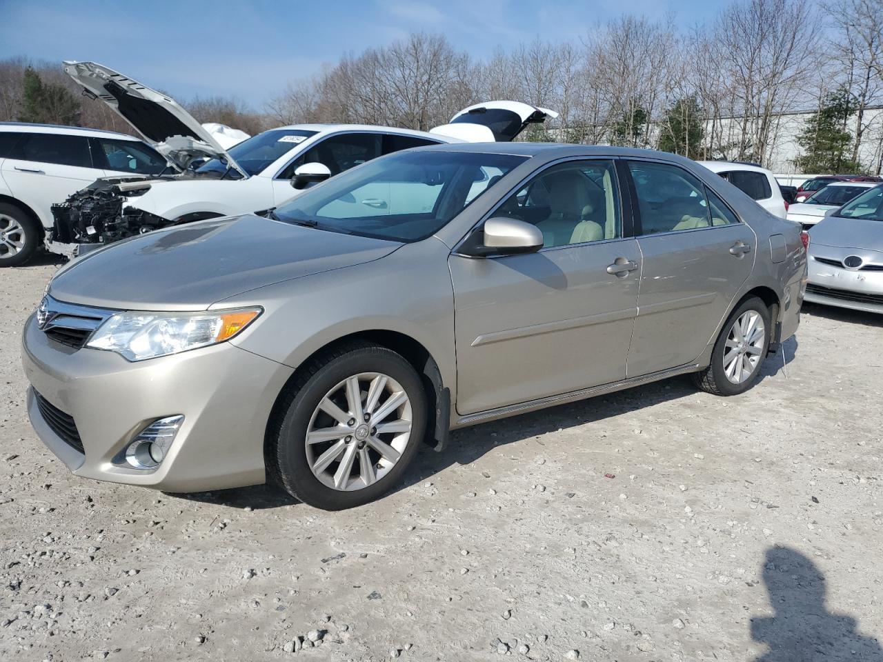 2014 TOYOTA CAMRY L