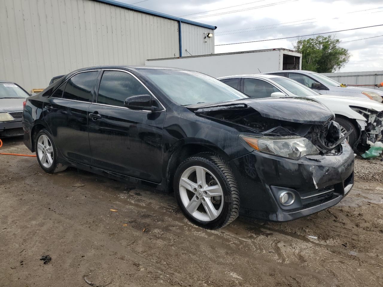2014 TOYOTA CAMRY L - Image 4