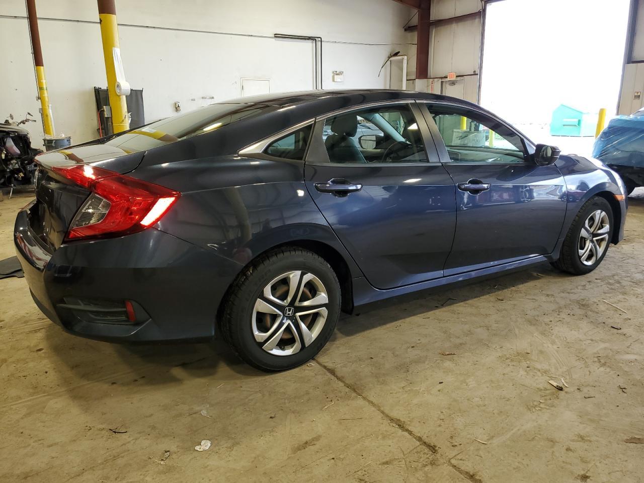 2017 HONDA CIVIC LX - Фото 3