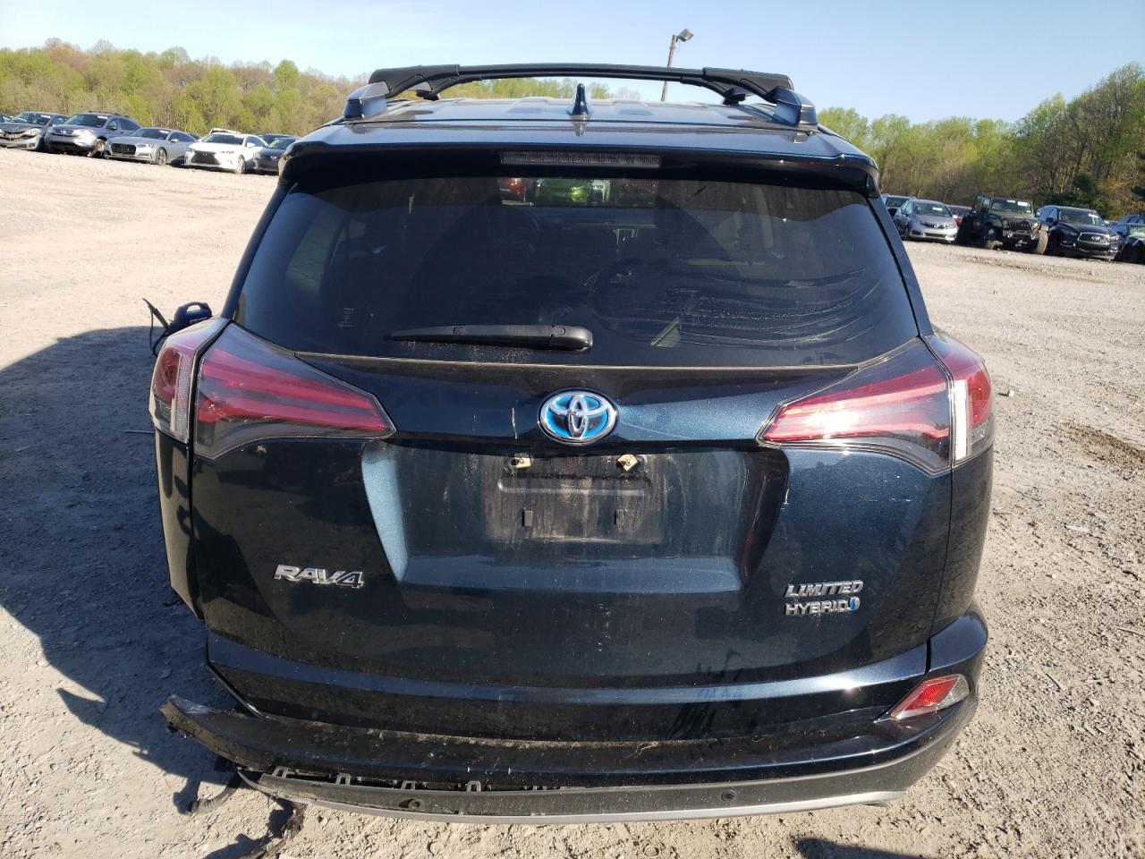 2017 TOYOTA RAV4 HV LI - Image 6