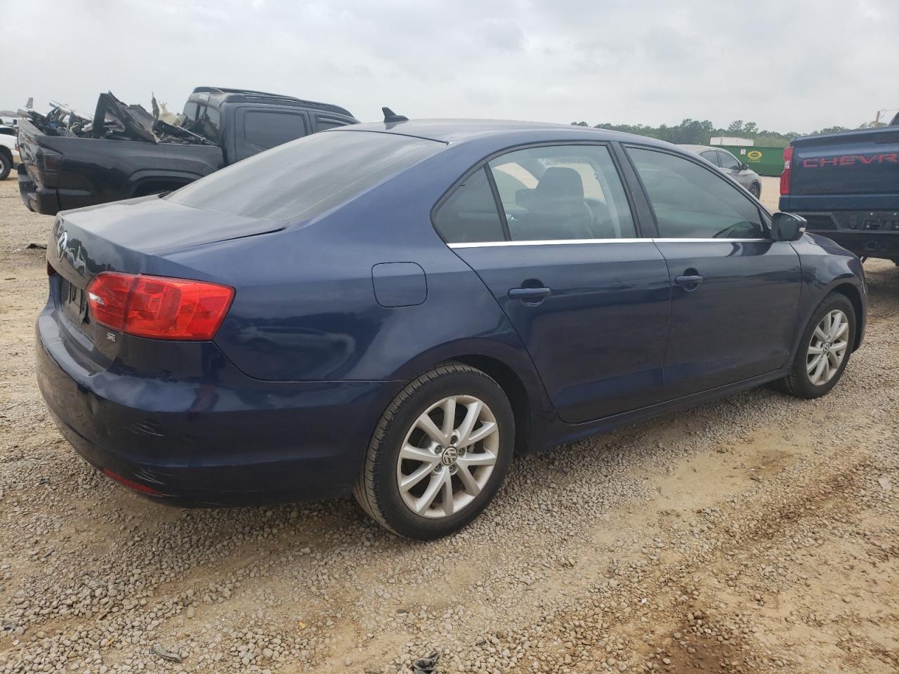 2014 VOLKSWAGEN JETTA SE - Image 3