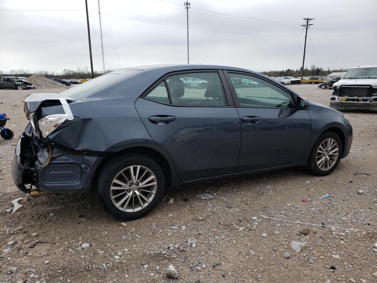 2015 TOYOTA COROLLA L - Фото 3