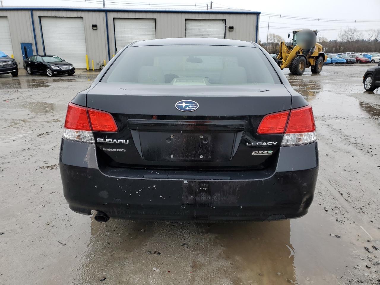 2012 SUBARU LEGACY 2.5 - Image 6