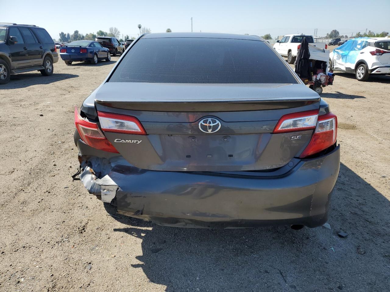 2014 TOYOTA CAMRY L - Image 6