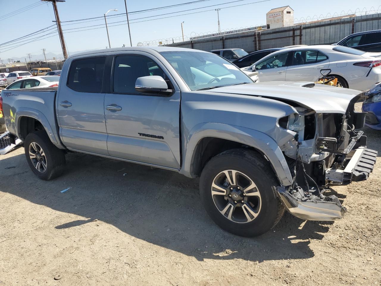 2019 TOYOTA TACOMA DOU - Фото 4