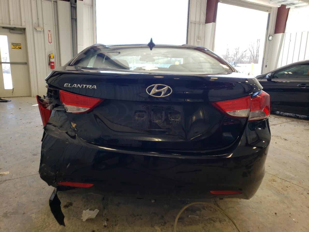 2011 HYUNDAI ELANTRA GL - Image 6