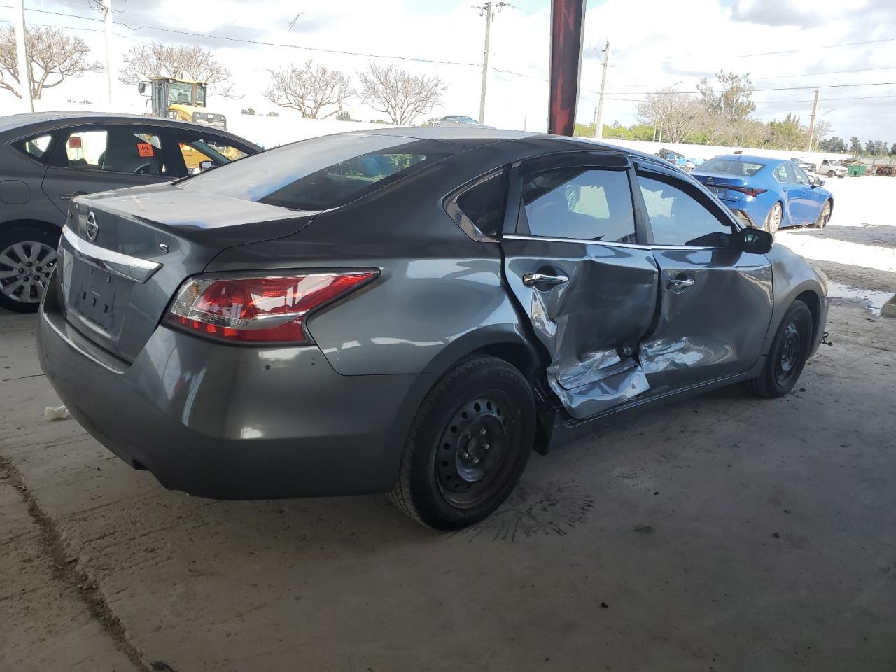 2015 NISSAN ALTIMA 2.5 - Фото 3