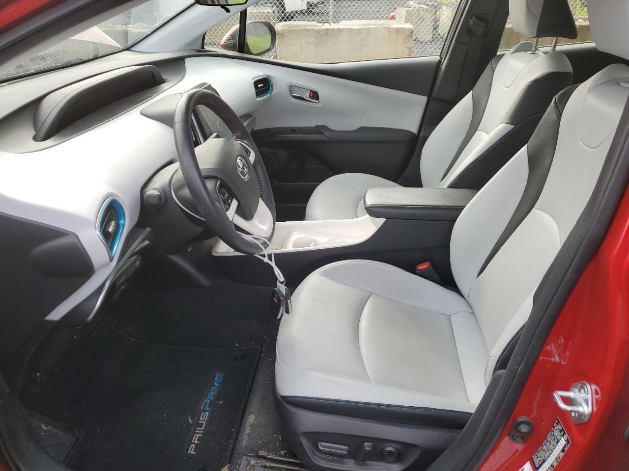 2018 TOYOTA PRIUS PRIM - Image 7