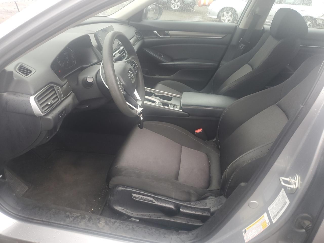 2018 HONDA ACCORD LX - Image 7