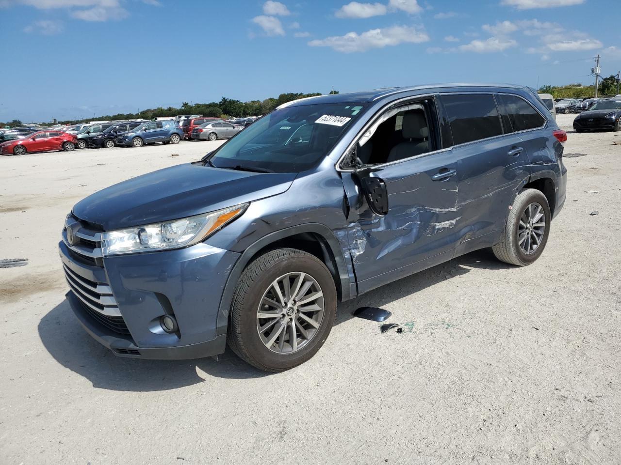 2018 TOYOTA HIGHLANDER