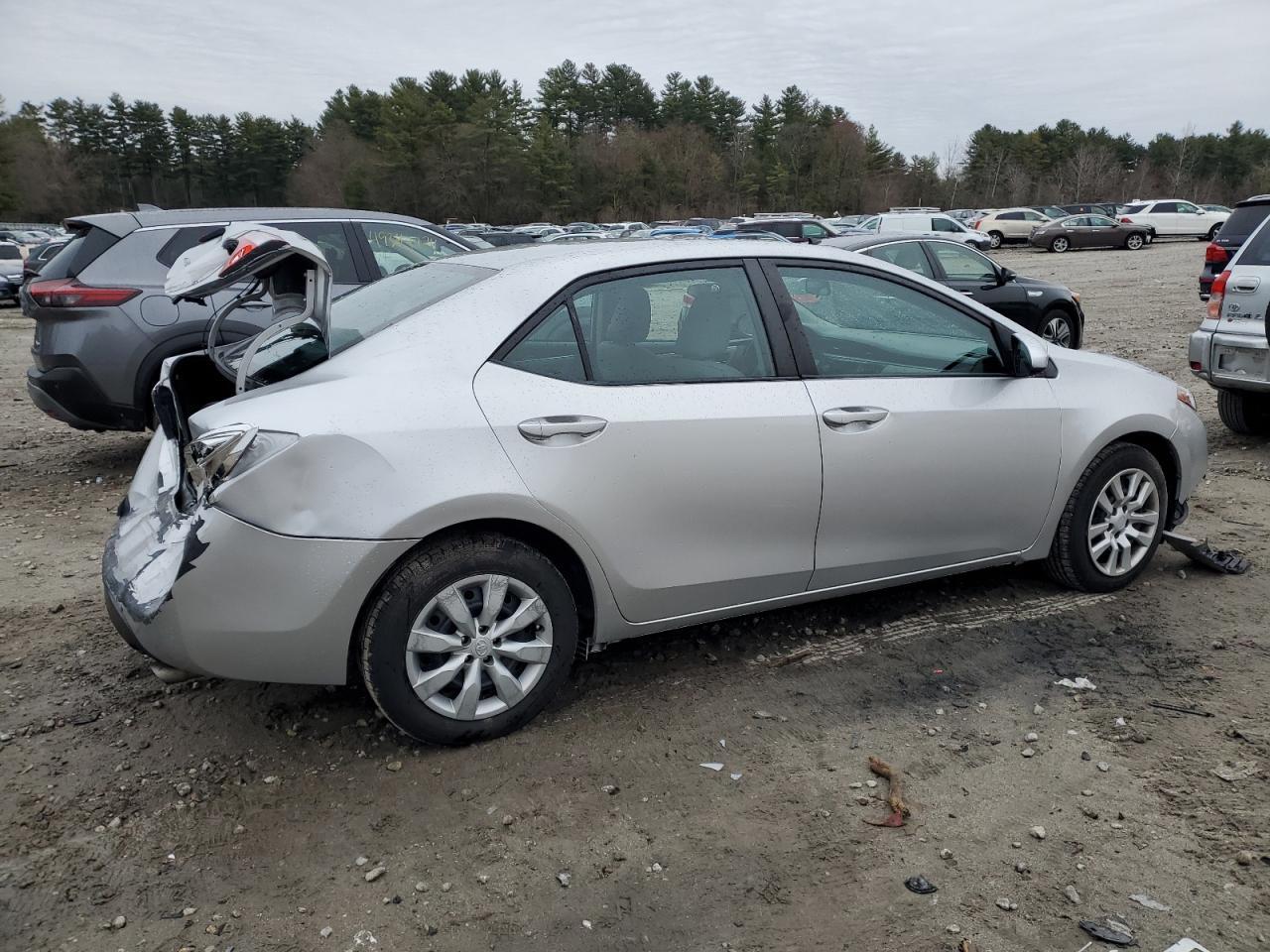 2015 TOYOTA COROLLA L - Image 3