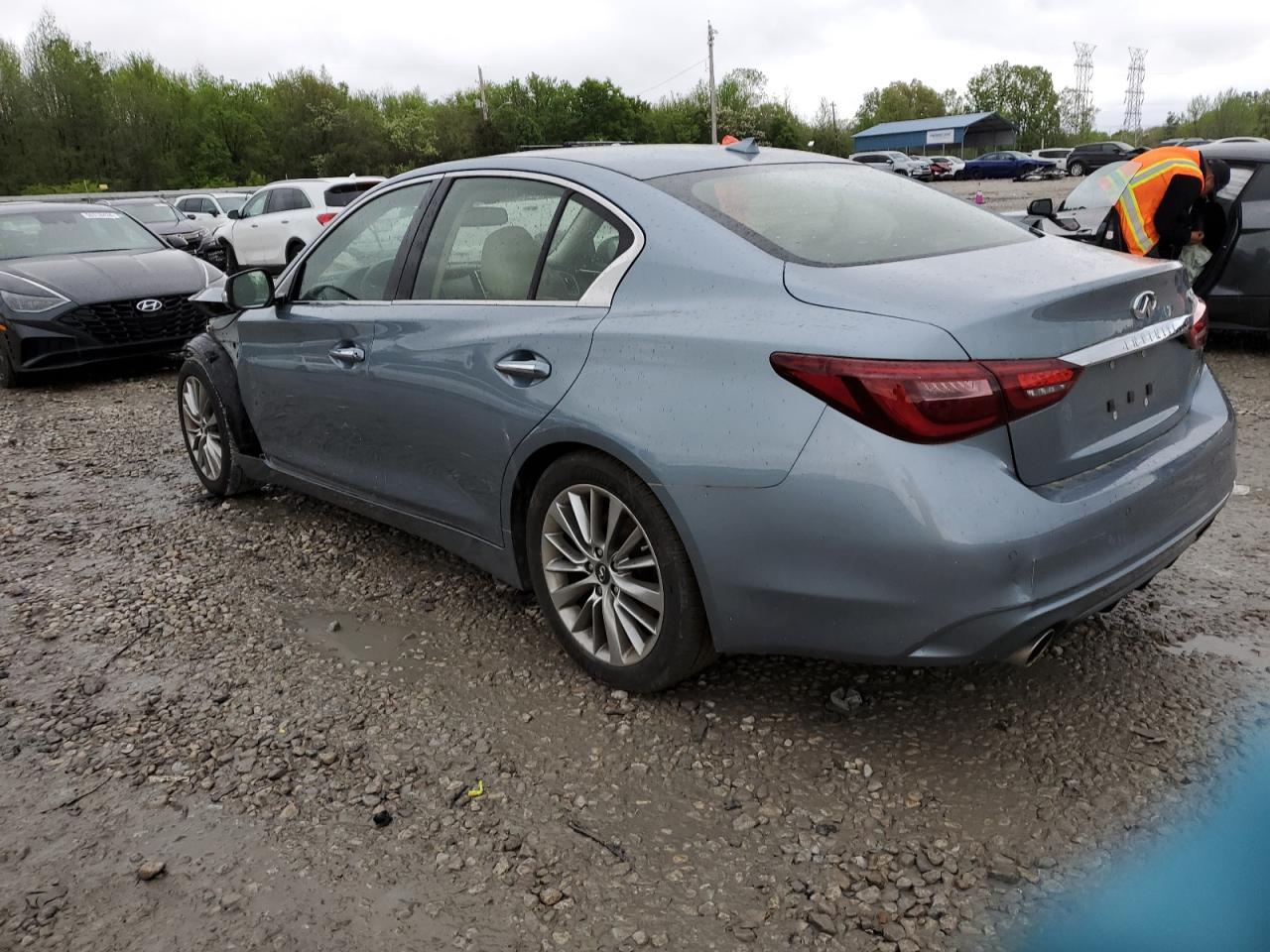 2018 INFINITI Q50 LUXE - Фото 2