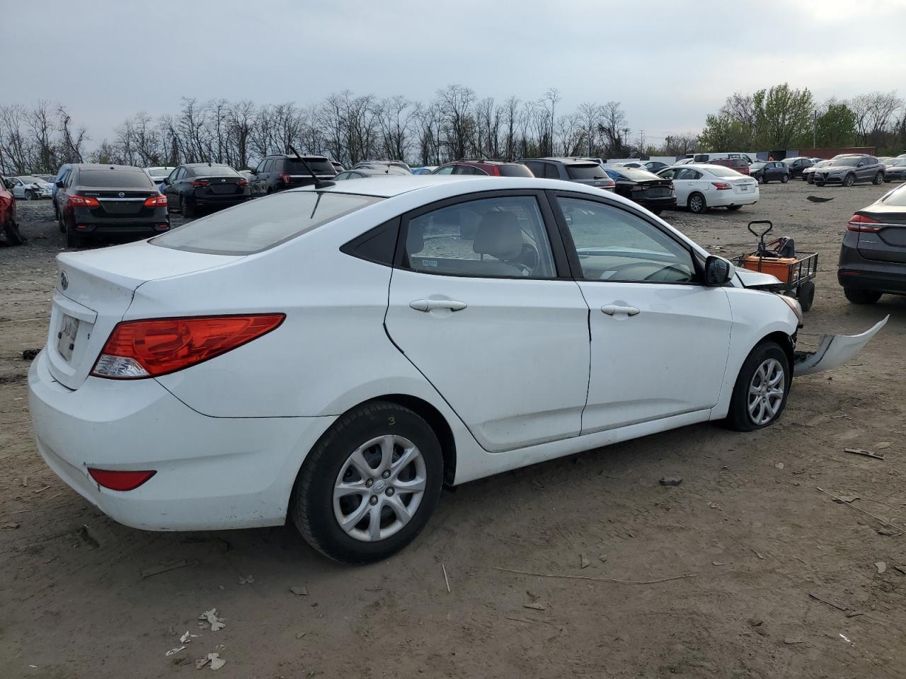 2012 HYUNDAI ACCENT GLS - Фото 3