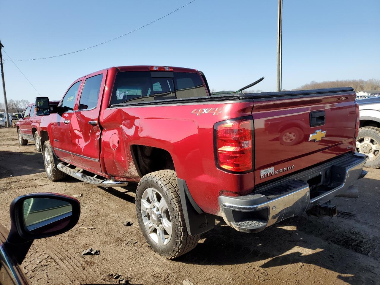 2019 CHEVROLET SILVERADO - Фото 2