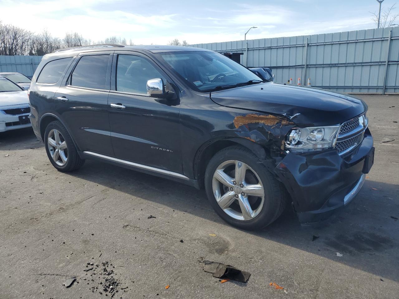 2011 DODGE DURANGO CI - Image 4
