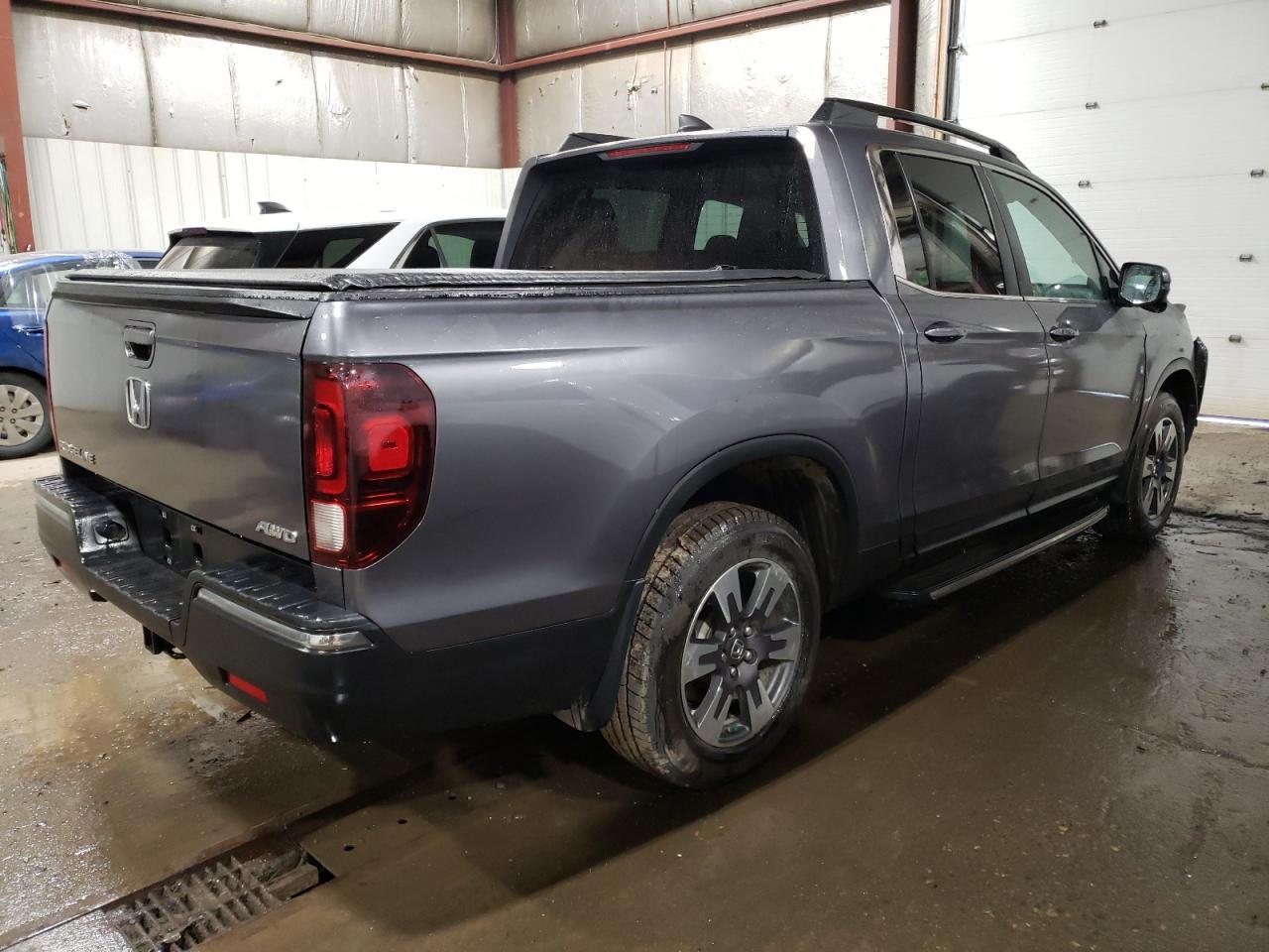 2017 HONDA RIDGELINE - Фото 3