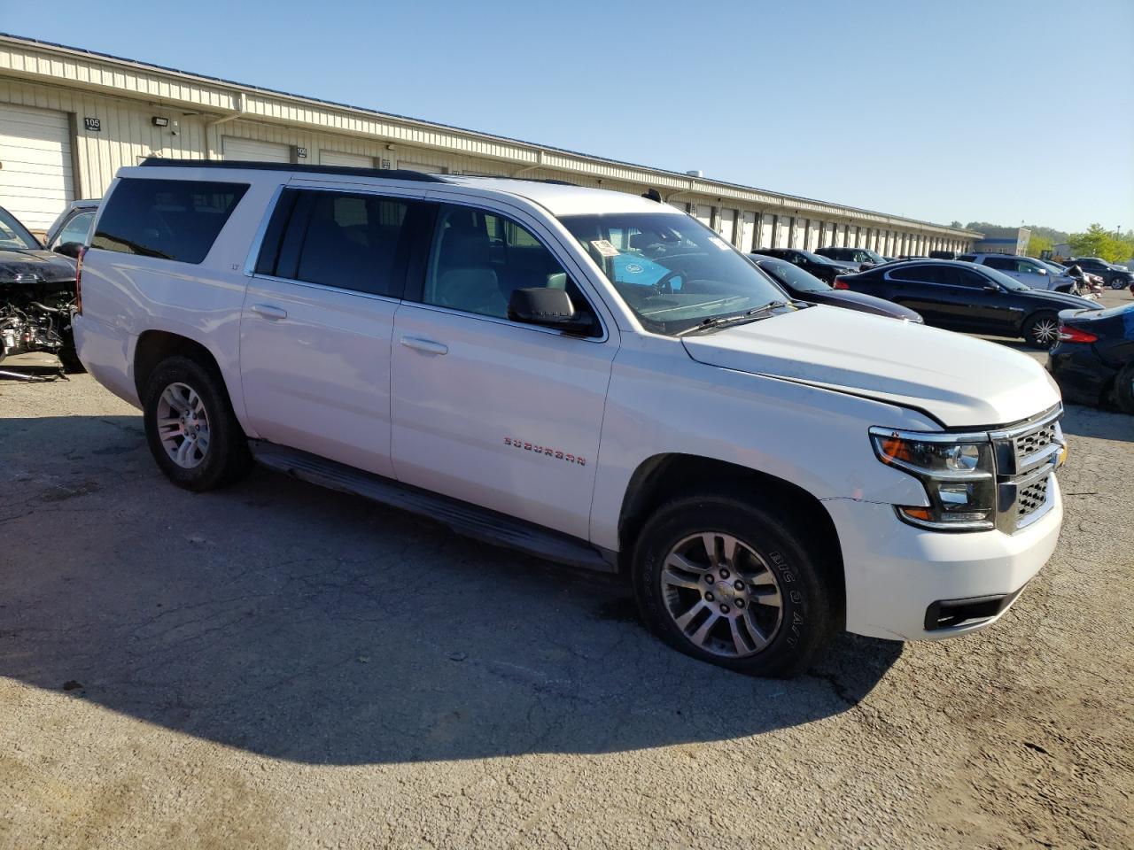 2015 CHEVROLET SUBURBAN C - Фото 4