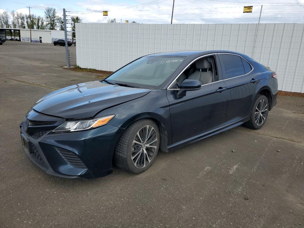 2020 TOYOTA CAMRY SE car image