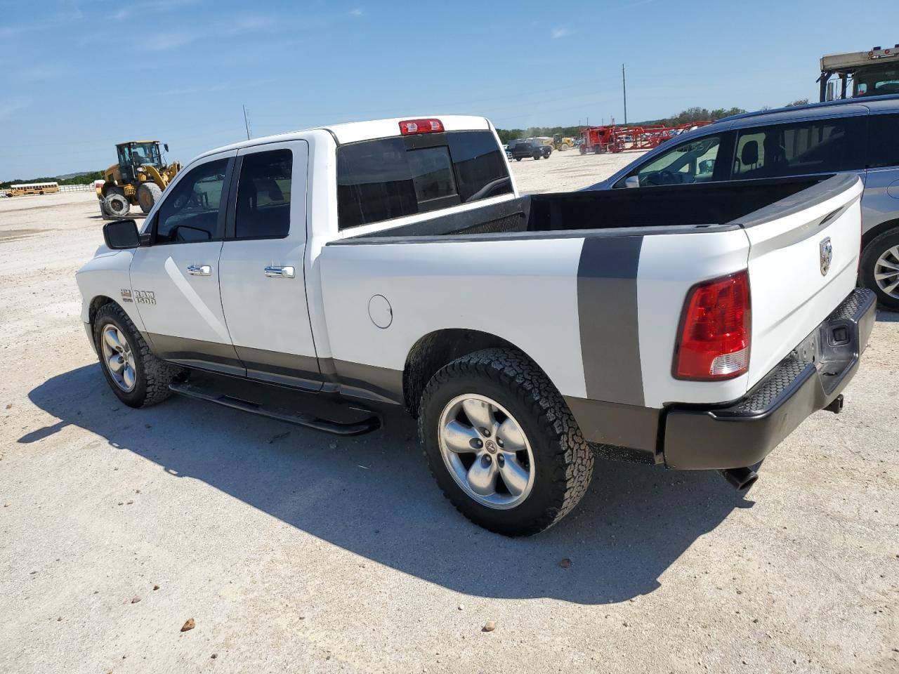 2020 RAM 1500 CLASS - Image 2