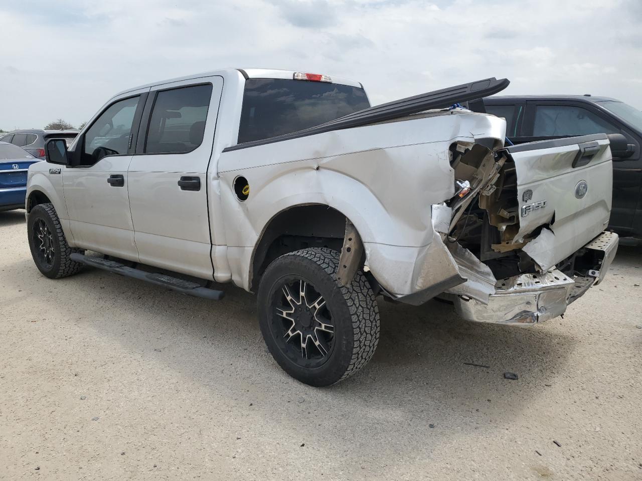2016 FORD F150 SUPER - Фото 2