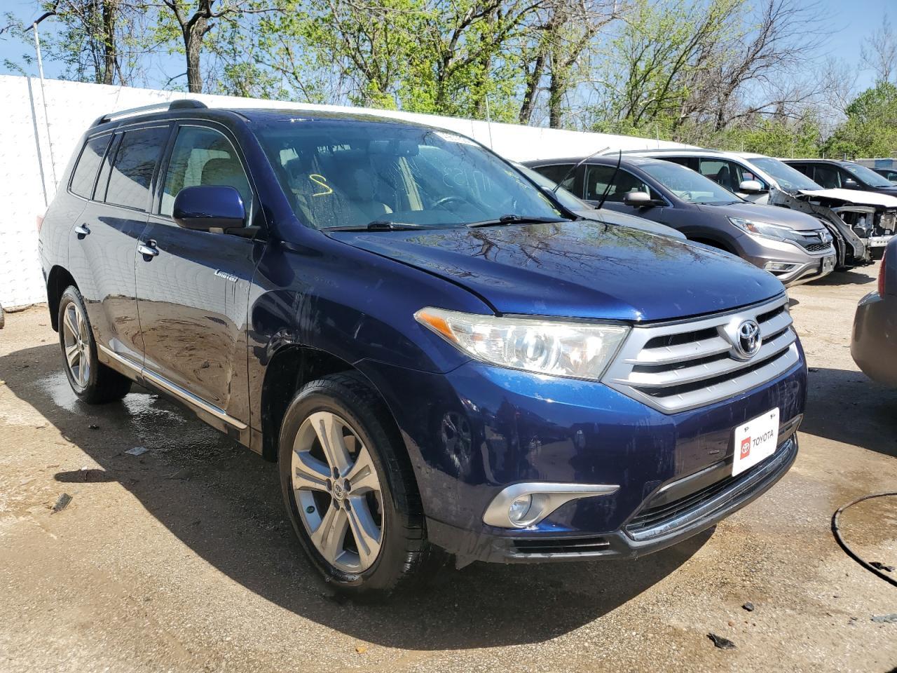 2011 TOYOTA HIGHLANDER - Фото 4