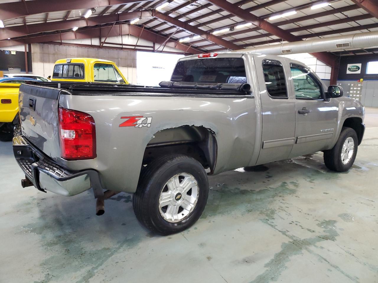 2012 CHEVROLET SILVERADO - Image 3