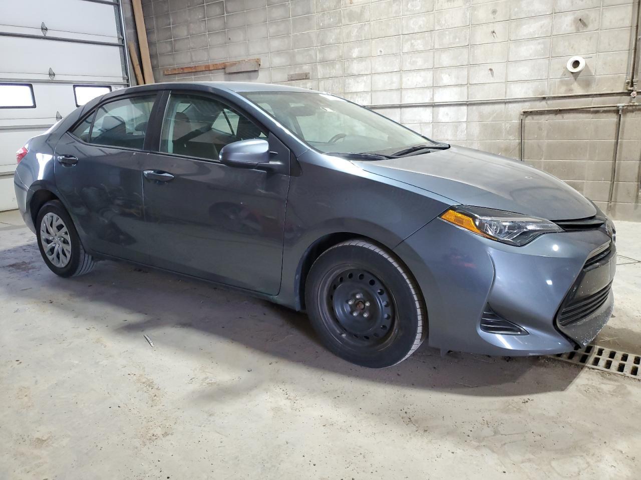 2019 TOYOTA COROLLA L - Фото 4