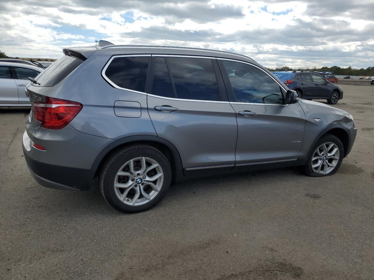 2014 BMW X3 XDRIVE3 - Фото 3