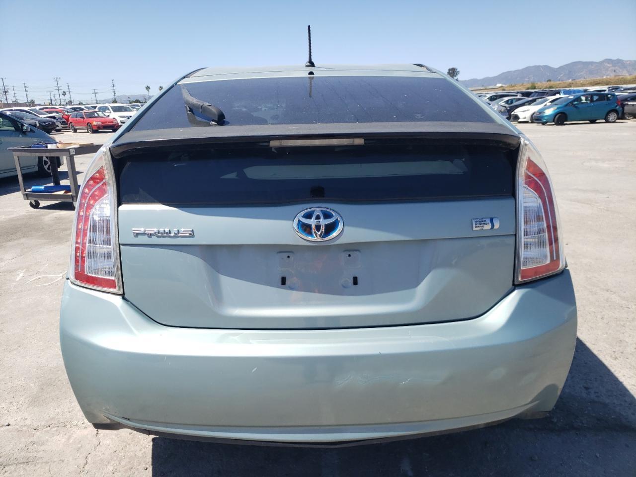 2013 TOYOTA PRIUS - Image 6