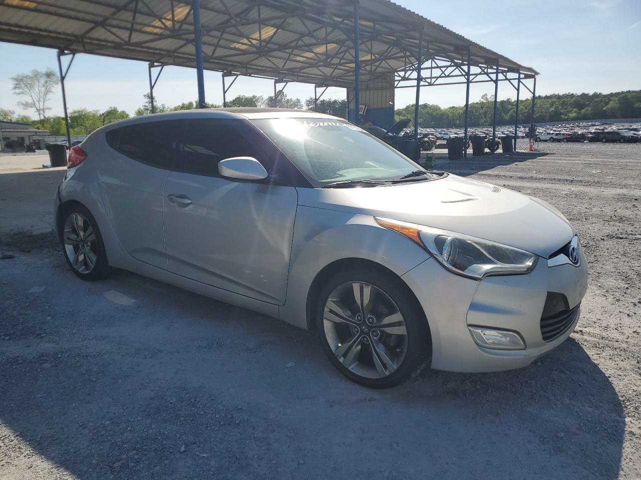 2013 HYUNDAI VELOSTER - Фото 4