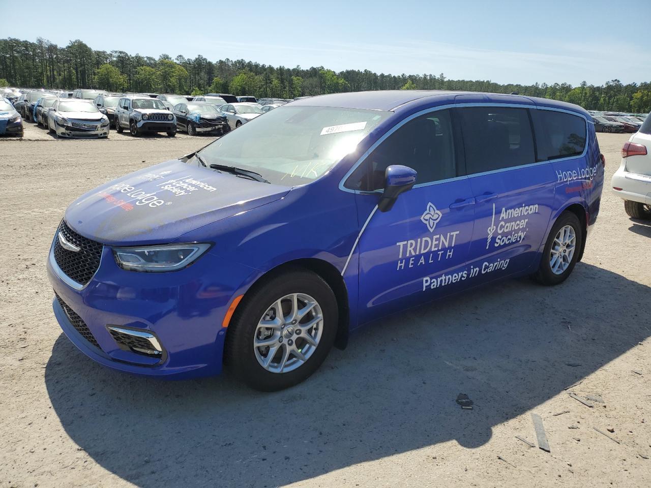 2023 CHRYSLER PACIFICA T car image