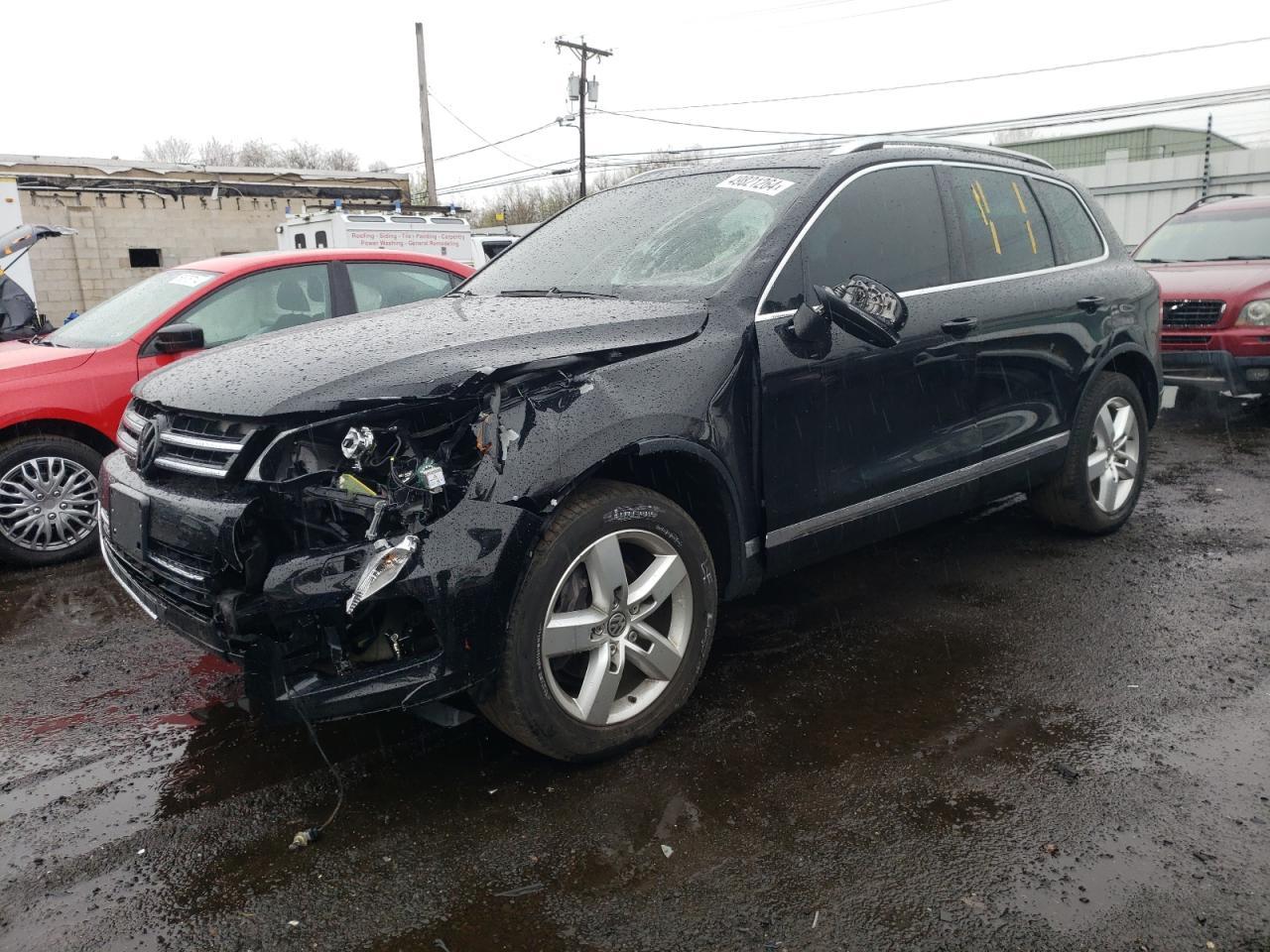 2011 VOLKSWAGEN TOUAREG V6