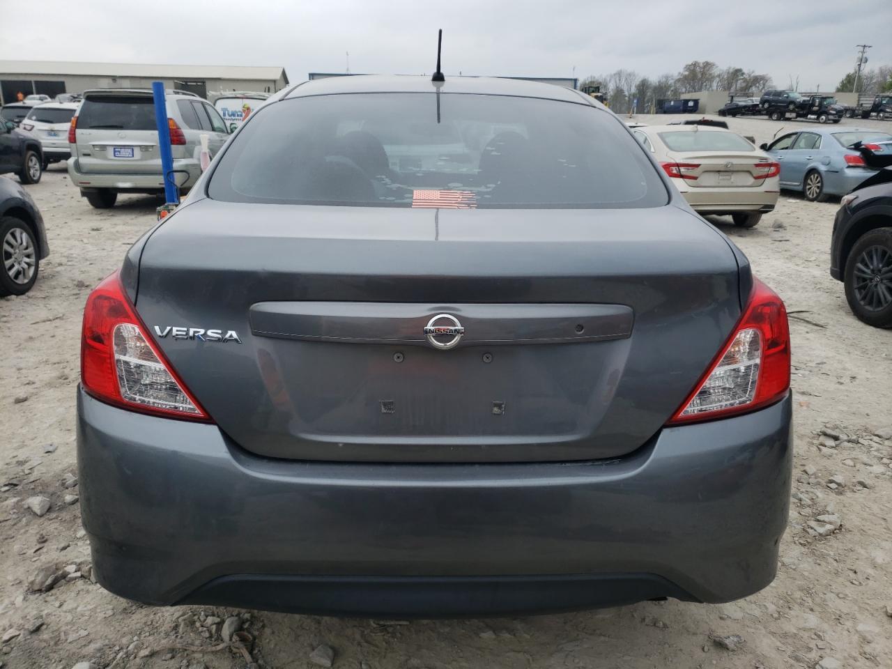 2016 NISSAN VERSA S - Image 6