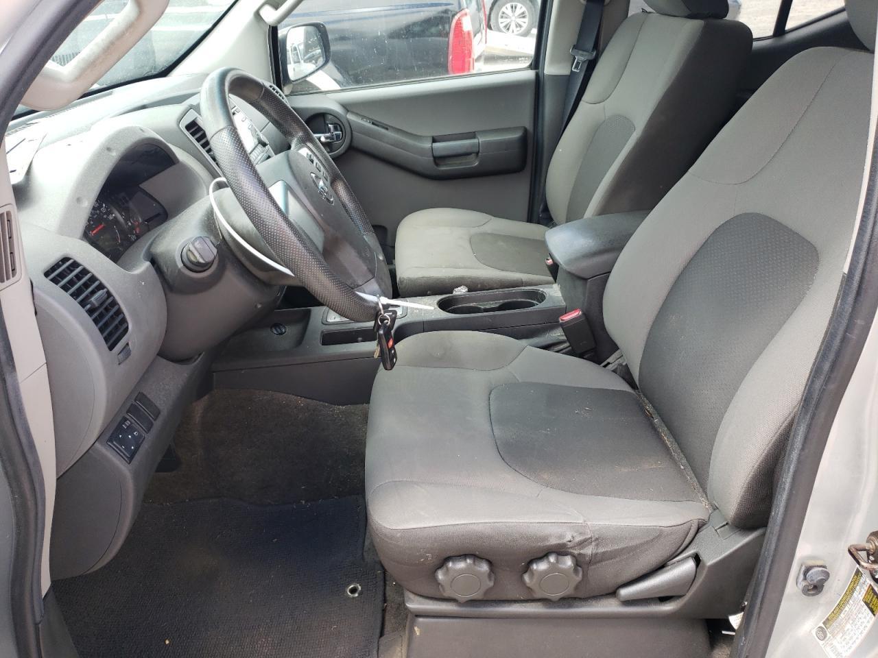 2013 NISSAN XTERRA X - Фото 7