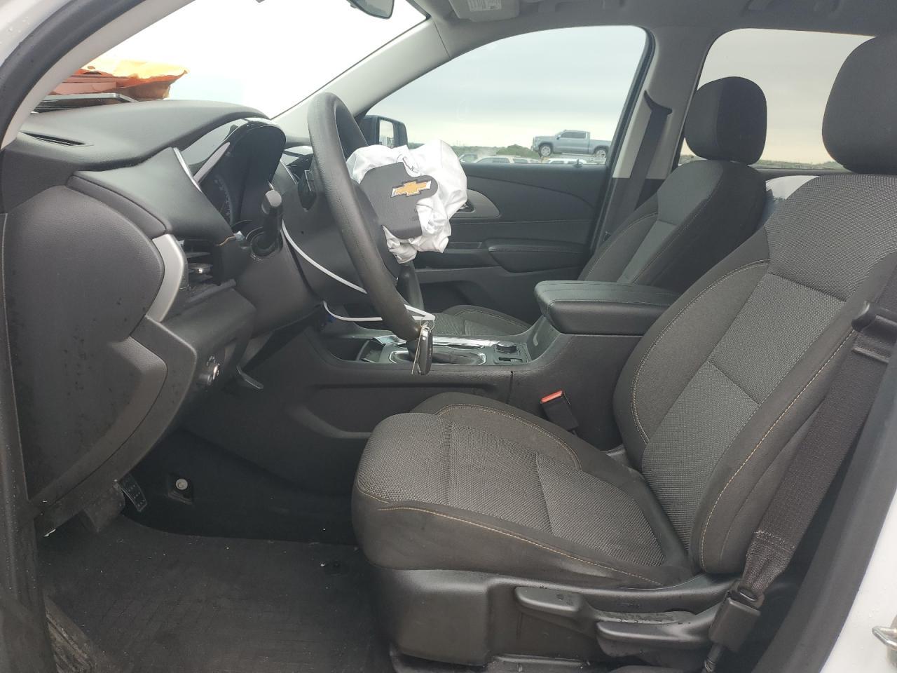 2021 CHEVROLET TRAVERSE L - Фото 7