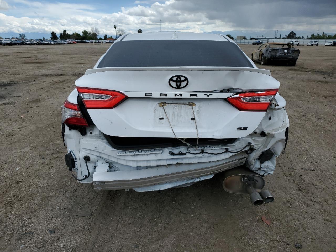 2019 TOYOTA CAMRY L - Фото 6