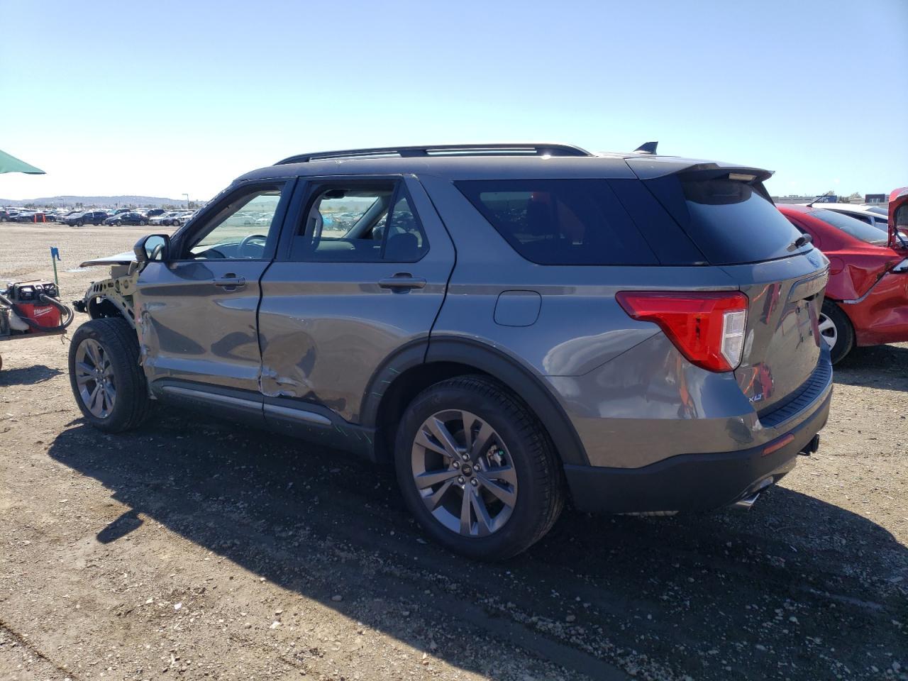 2023 FORD EXPLORER X - Image 2