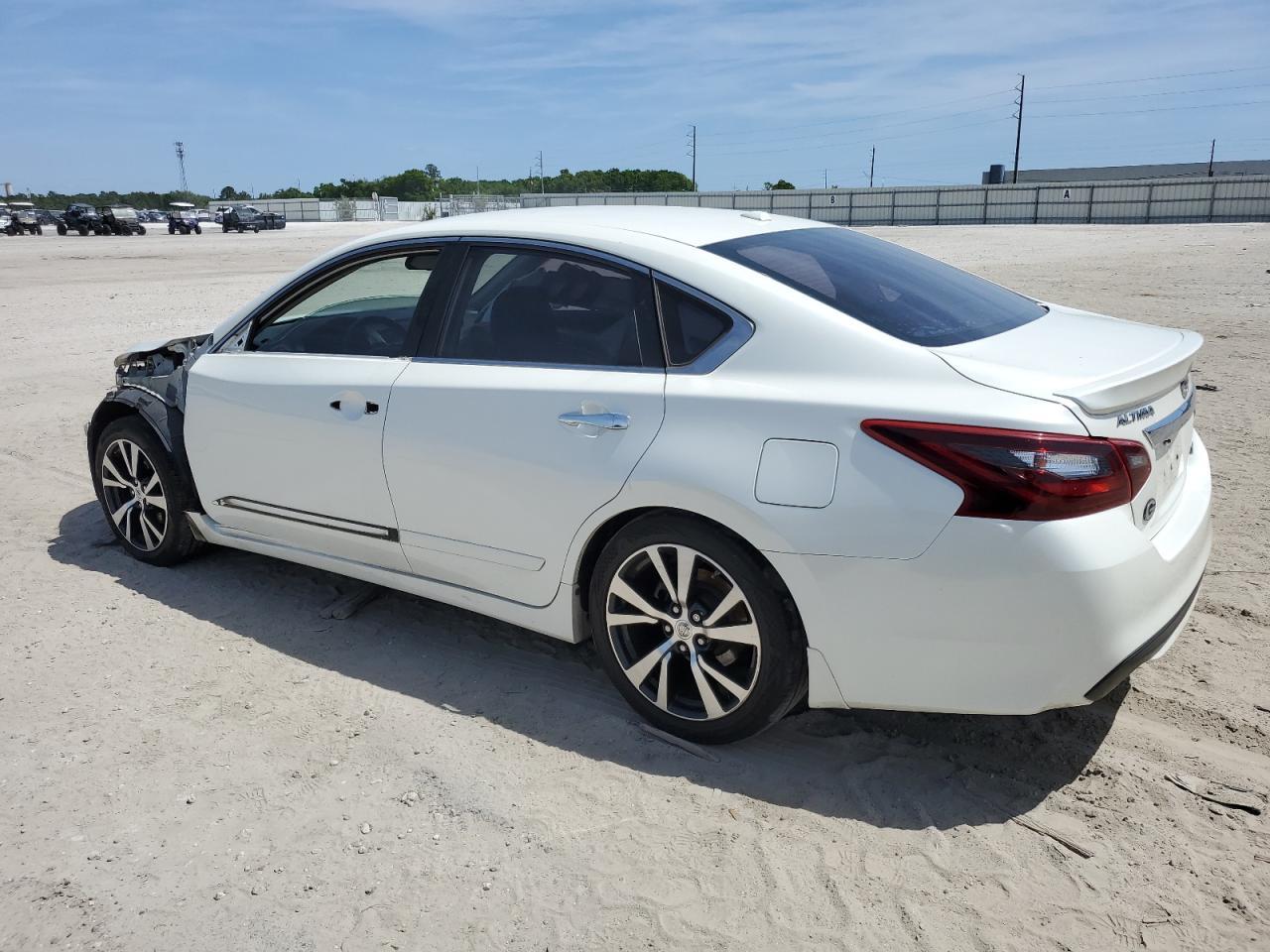 2018 NISSAN ALTIMA 2.5 - Image 2