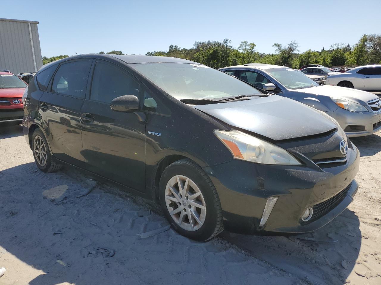 2013 TOYOTA PRIUS V - Image 4