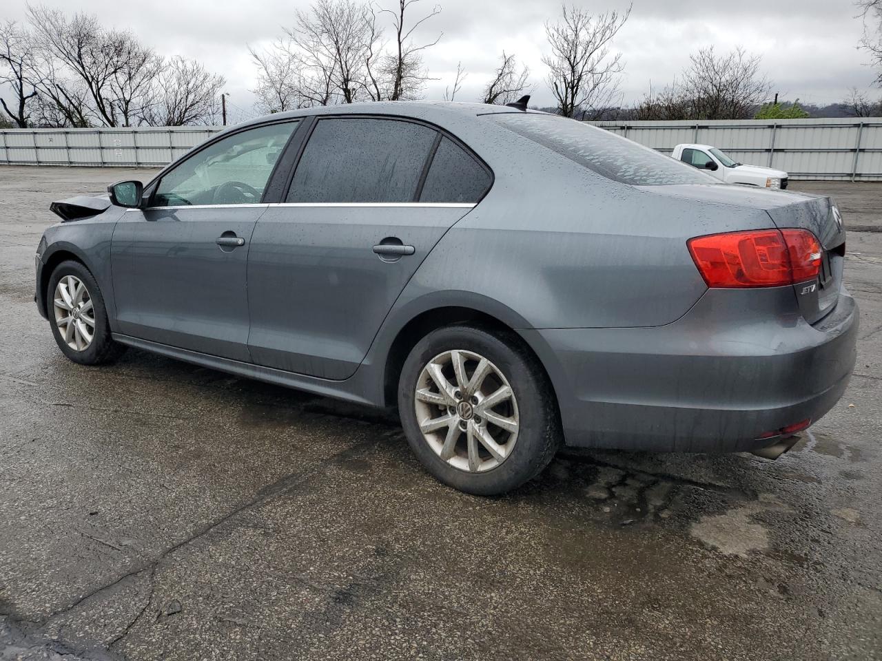 2014 VOLKSWAGEN JETTA SE - Image 2