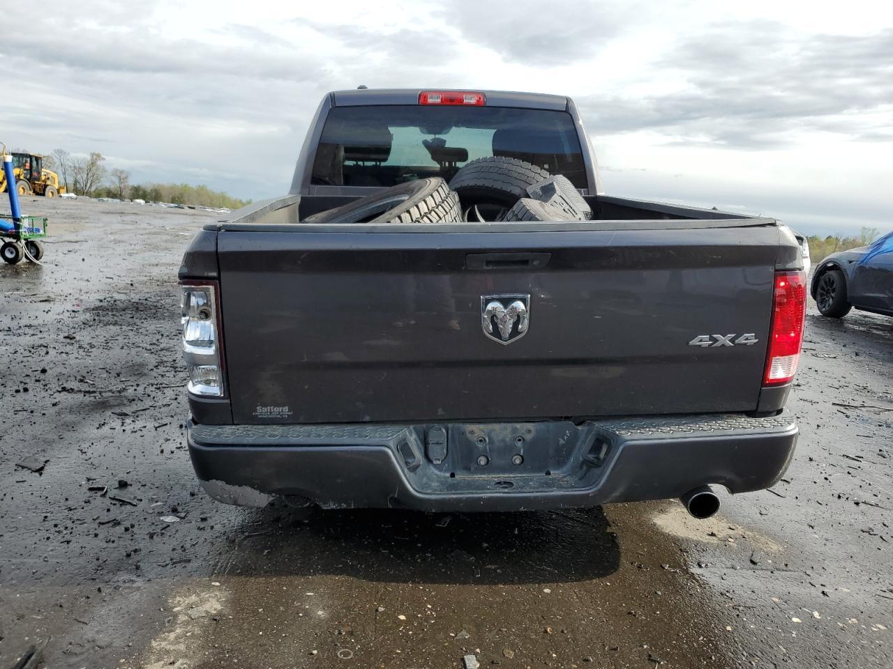 2014 RAM 1500 ST - Фото 6