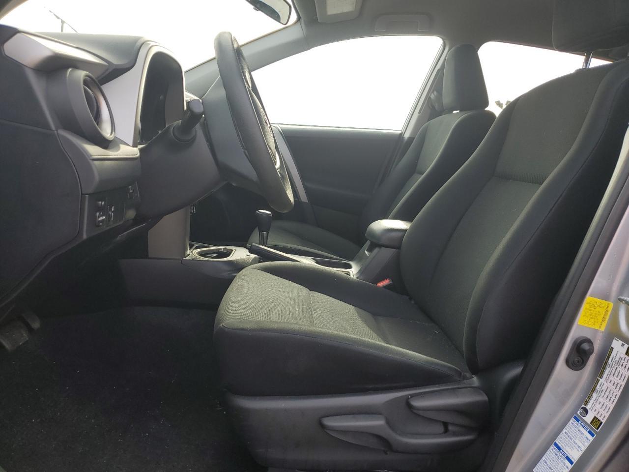 2016 TOYOTA RAV4 LE - Фото 7