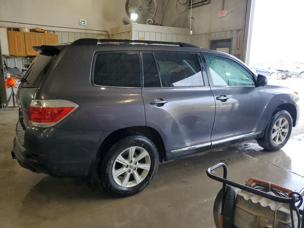 2012 TOYOTA HIGHLANDER - Image 3