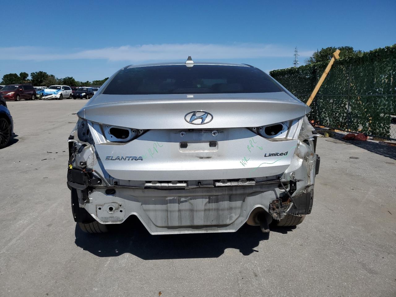 2017 HYUNDAI ELANTRA SE - Image 6