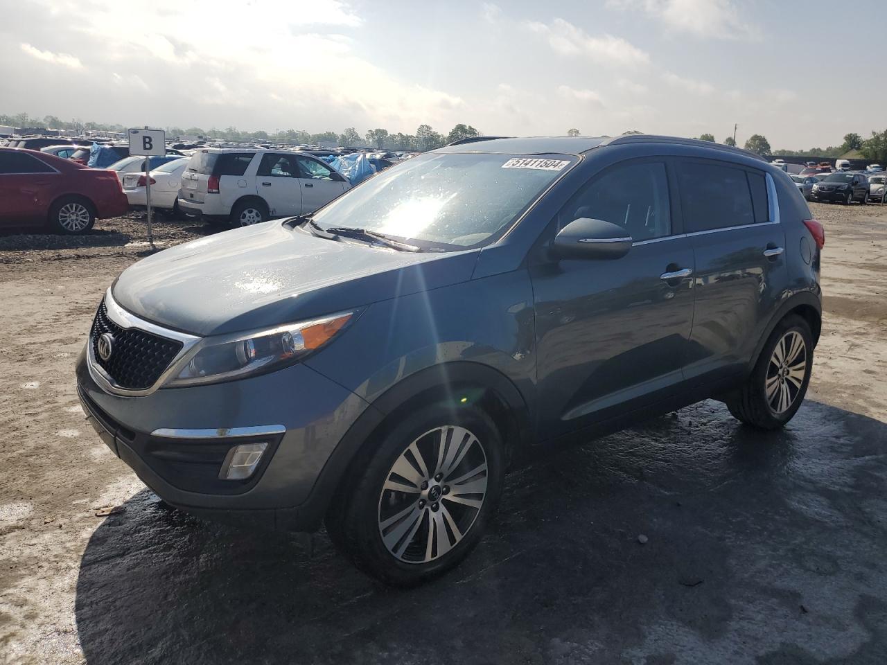 2015 KIA SPORTAGE E car image