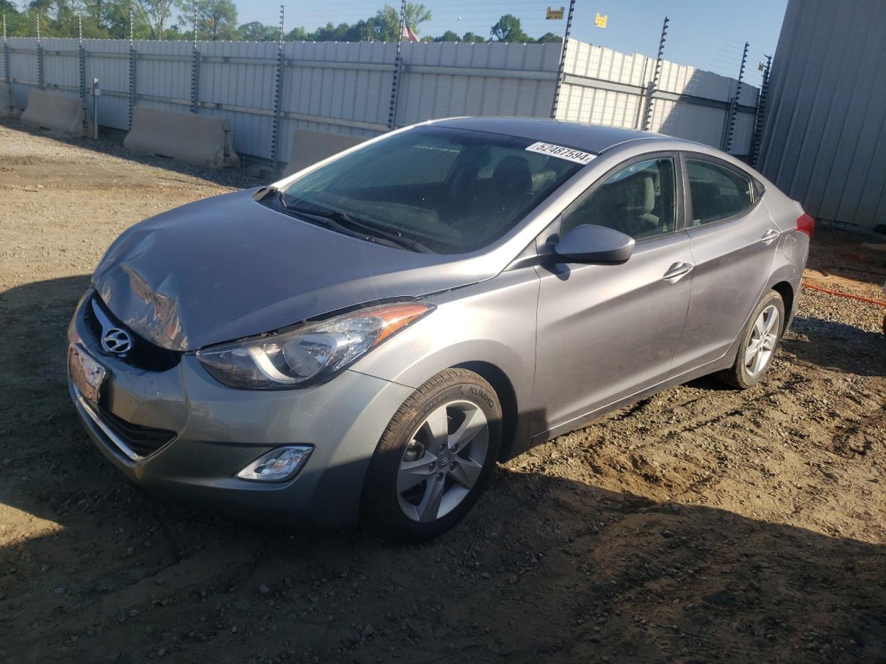 2013 HYUNDAI ELANTRA GL