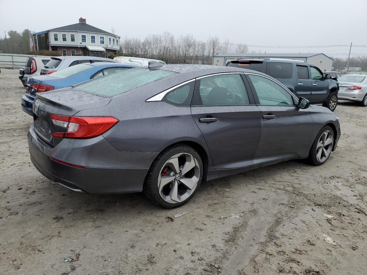 2018 HONDA ACCORD LX - Image 3