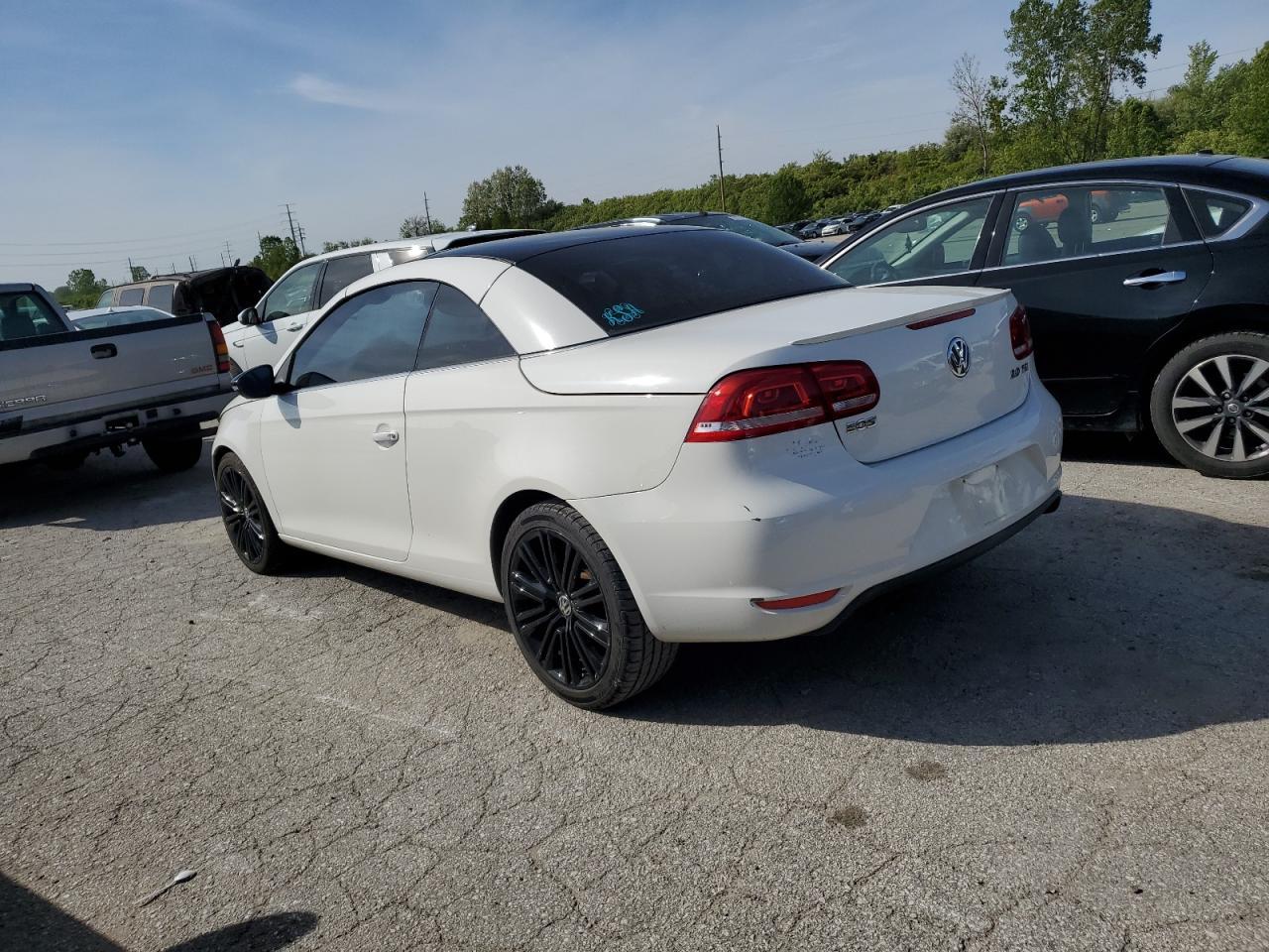 2013 VOLKSWAGEN EOS KOMFOR - Image 2