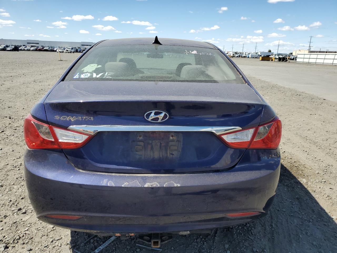 2011 HYUNDAI SONATA GLS - Image 6